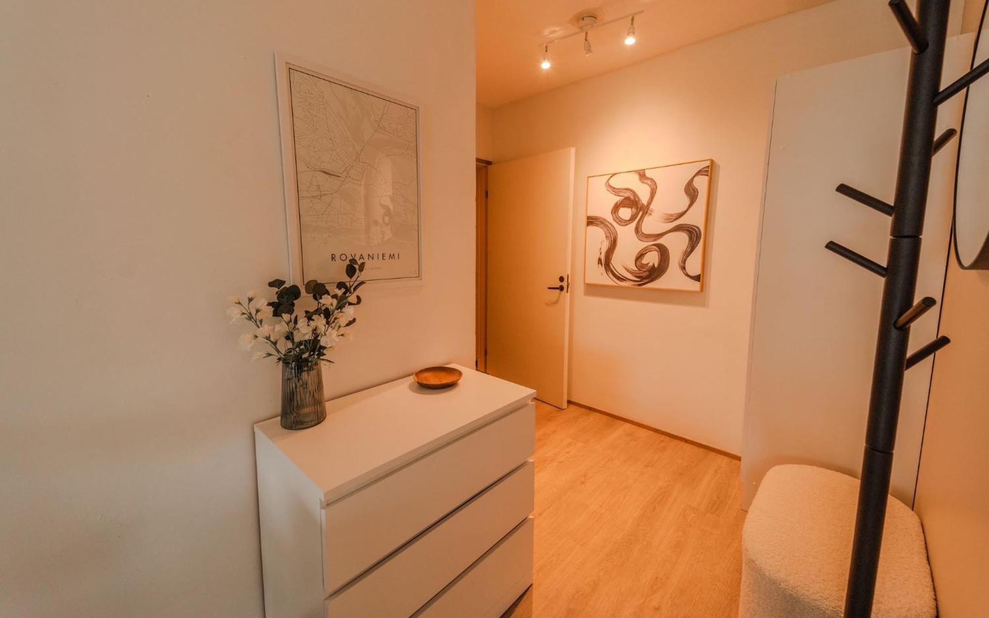 Modern Apartment City Centre Рованіемі Екстер'єр фото